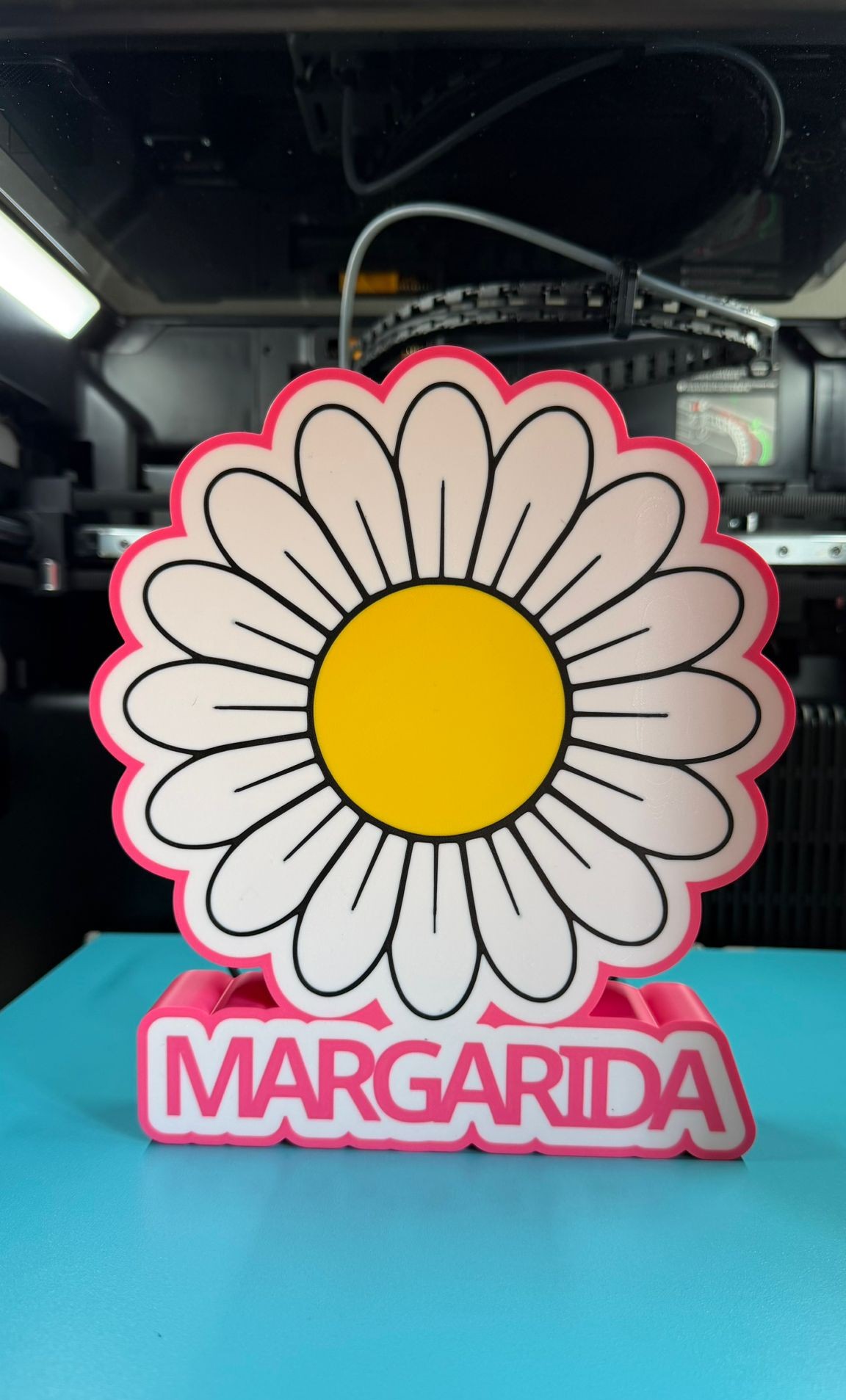 Luminária em forma de flor com nome personalizado